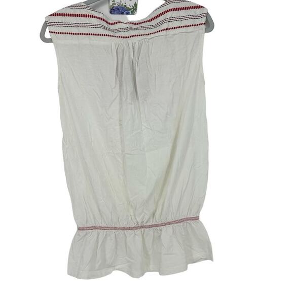 Velvet White With Multicolor Embroidered Design Small - Picture 2 of 5